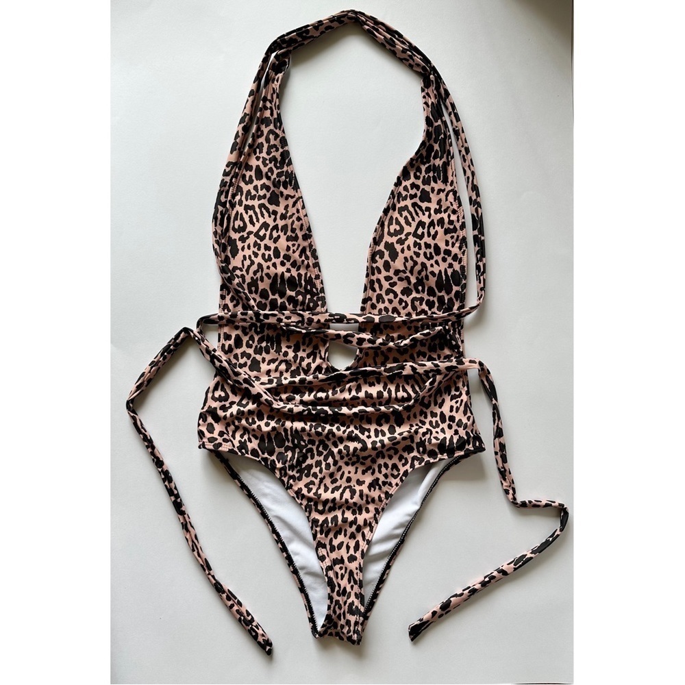 Leopard Print Halter One-Piece Swimsuit - Pink